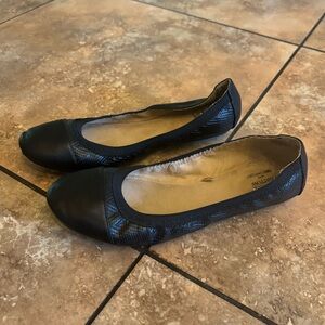 Croft & Barrow Black Flats